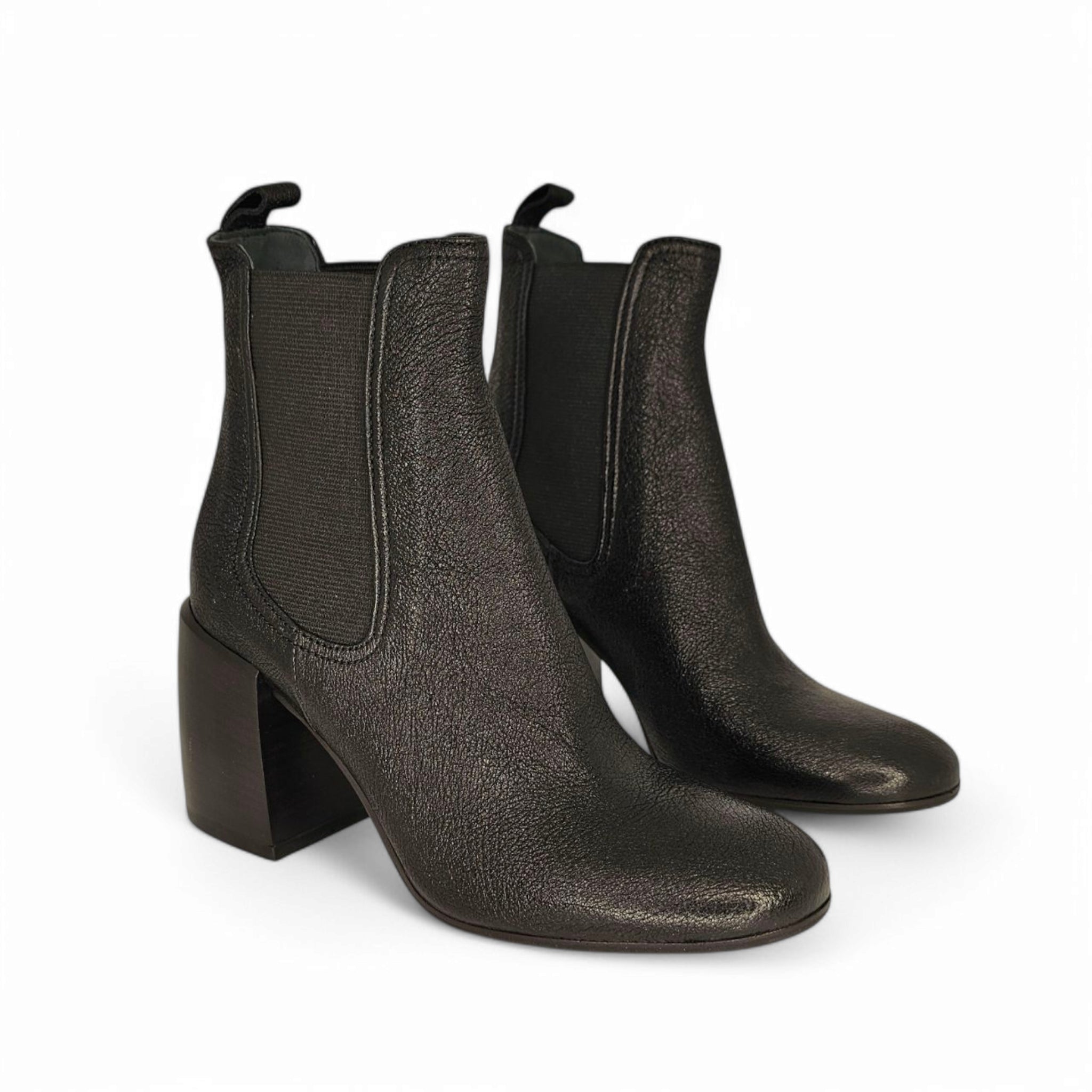 Fru.it Semi-Shiny Black Leather Ankle Boots