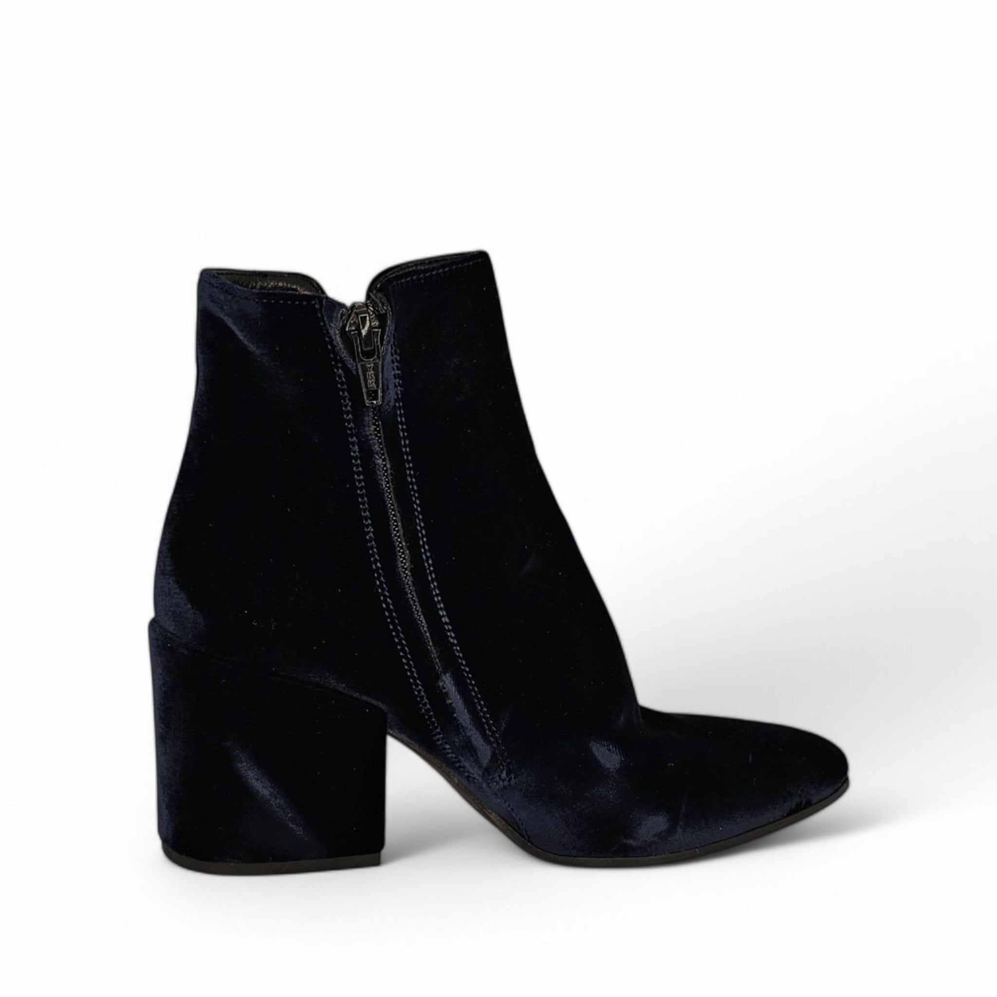 Fru.it Dark Blue Velvet Ankle Boots